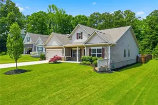 222 Woodford Dr, Canton, GA 30115 - Photo 3