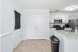 5606 Union Pointe Dr, Union City, GA 30291 - Photo 7