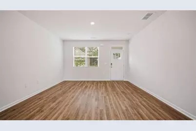 141 Holland Cove, Winder, GA 30680 - Photo 5