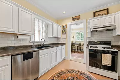 2305 Cottage Grove Avenue SE, Atlanta, GA 30317 - Photo 9