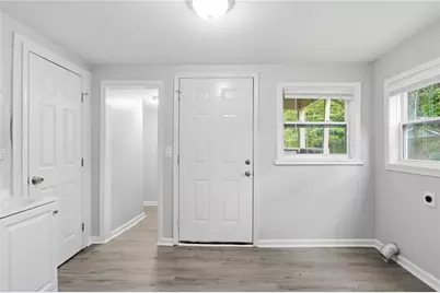 242 N Dogwood Avenue, Social Circle, GA 30025 - Photo 9