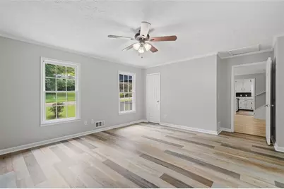 1539 Sir Galahad Drive SW, Marietta, GA 30008 - Photo 17