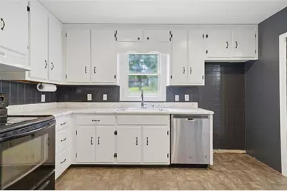 1539 Sir Galahad Drive SW, Marietta, GA 30008 - Photo 11