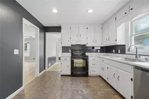 1539 Sir Galahad Dr SW, Marietta, GA 30008 - Photo 13