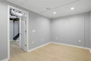 1539 Sir Galahad Dr SW, Marietta, GA 30008 - Photo 29