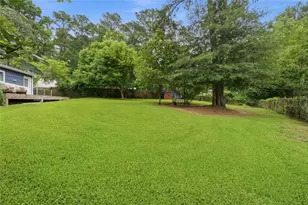 2396 Arno Ct NW, Atlanta, GA 30318 - Photo 19