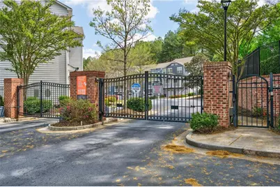 1609 Liberty Parkway NW, Atlanta, GA 30318 - Photo 17