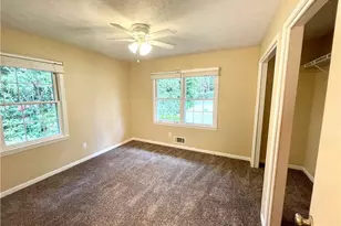 226 Pine Forest Dr, Lawrenceville, GA 30046 - Photo 15