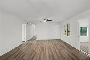 6380 Valhalla Dr, Douglasville, GA 30135 - Photo 11