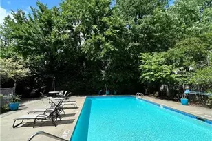 1102 Defoors Landing NW, Atlanta, GA 30318 - Photo 29