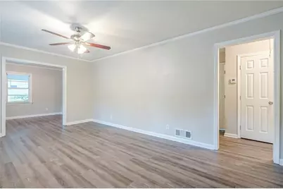 2450 Springdale Road SW, Atlanta, GA 30315 - Photo 11
