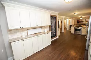 250 Wavetree Dr, Roswell, GA 30075 - Photo 15