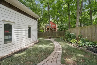 63 Lakeview Drive NE, Atlanta, GA 30317 - Photo 39
