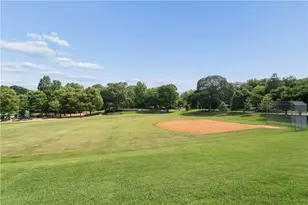 63 Lakeview Dr NE, Atlanta, GA 30317 - Photo 41