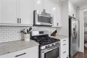 63 Lakeview Dr NE, Atlanta, GA 30317 - Photo 15
