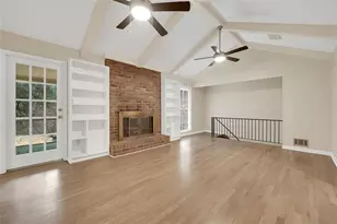 4517 E Kings Point Cir, Dunwoody, GA 30338 - Photo 13
