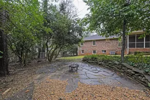 4517 E Kings Point Cir, Dunwoody, GA 30338 - Photo 33