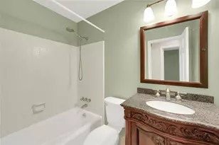 4517 E Kings Point Cir, Dunwoody, GA 30338 - Photo 19