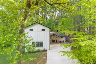 1461 Lively Ridge Rd NE, Atlanta, GA 30329 - Photo 17