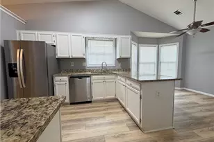 222 Clarion Rd, Lawrenceville, GA 30043 - Photo 15