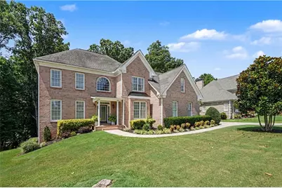 918 Edgewater Drive, Loganville, GA 30052 - Photo 3