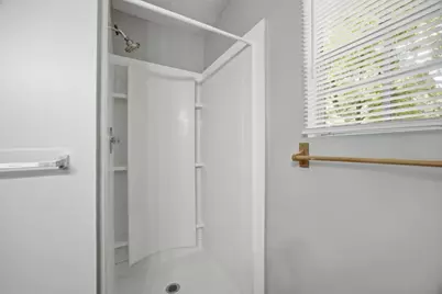 11240 Rotherick Drive, Alpharetta, GA 30022 - Photo 13