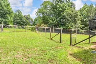 259 Beacon Dr, Maysville, GA 30588 - Photo 25