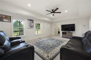8450 Woodland View Dr, Gainesville, GA 30506 - Photo 25