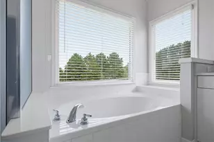 8450 Woodland View Dr, Gainesville, GA 30506 - Photo 19