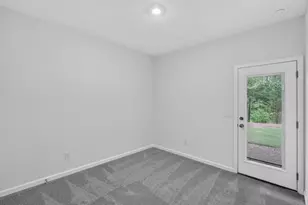 5818 Schelton Pl SE, Mableton, GA 30126 - Photo 9
