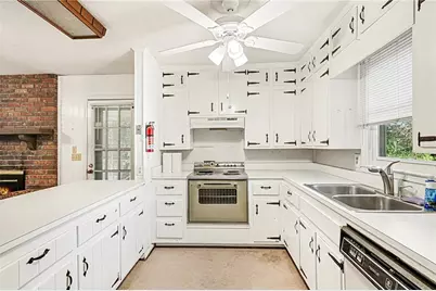 3341 Vandiver Drive, Marietta, GA 30066 - Photo 5