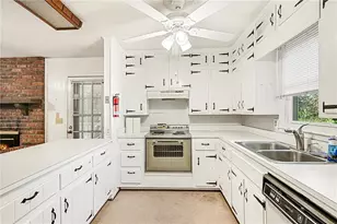 3341 Vandiver Dr, Marietta, GA 30066 - Photo 5
