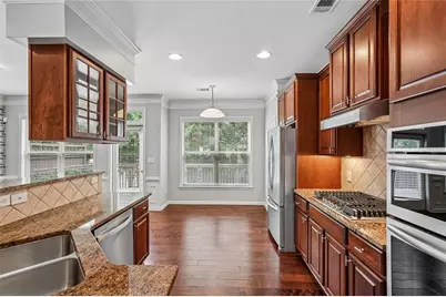 1005 Manchester Way, Roswell, GA 30075 - Photo 9