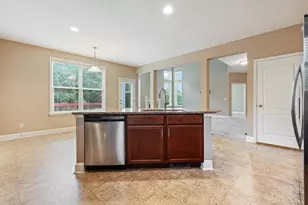 1010 Chelsey Way, Roswell, GA 30075 - Photo 17