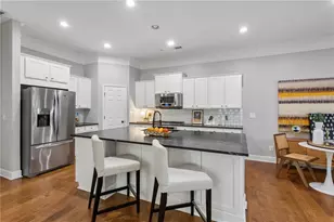 114 Barkley Ln, Sandy Springs, GA 30328 - Photo 9