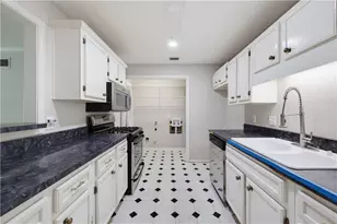 1302 Gettysburg Pl, Atlanta, GA 30350 - Photo 7
