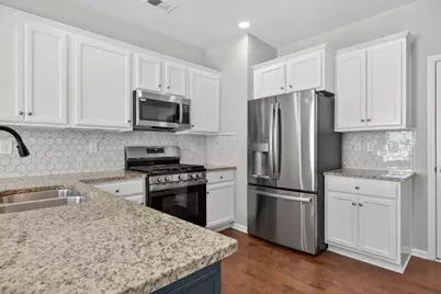 3277 Castleberry Village Dr, Cumming, GA 30040 - Photo 13