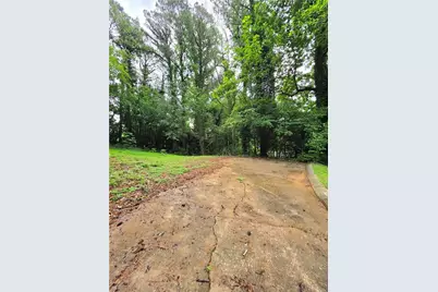 618 Simone Way, Stone Mountain, GA 30087 - Photo 5