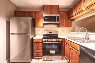 436 Teal Ct, Roswell, GA 30076 - Photo 5