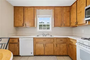16 Moody St, Cartersville, GA 30120 - Photo 11