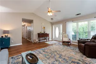 281 Natchez Cir, Winder, GA 30680 - Photo 7