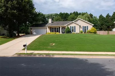 281 Natchez Circle, Winder, GA 30680 - Photo 3