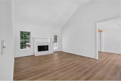 5027 Fitts Drive NE, Roswell, GA 30075 - Photo 5