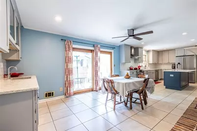 3360 Embry Hills Drive, Atlanta, GA 30341 - Photo 11