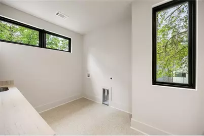 2822 Shady Valley Drive NE, Atlanta, GA 30324 - Photo 45
