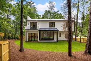 2822 Shady Valley Dr NE, Atlanta, GA 30324 - Photo 65
