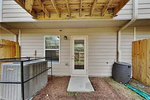 975 Society Circle SW, Atlanta, GA 30331 - Photo 17