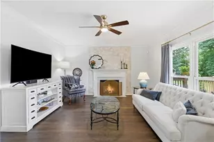 3894 Corye Ln, Marietta, GA 30066 - Photo 5