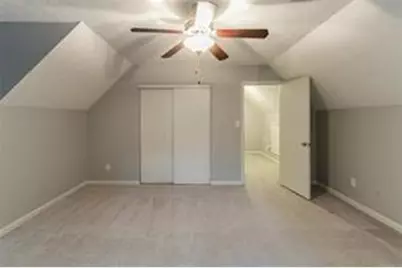 135 Barrington Drive E, Roswell, GA 30076 - Photo 7