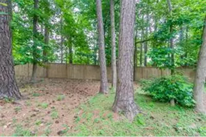 135 Barrington Drive E, Roswell, GA 30076 - Photo 15